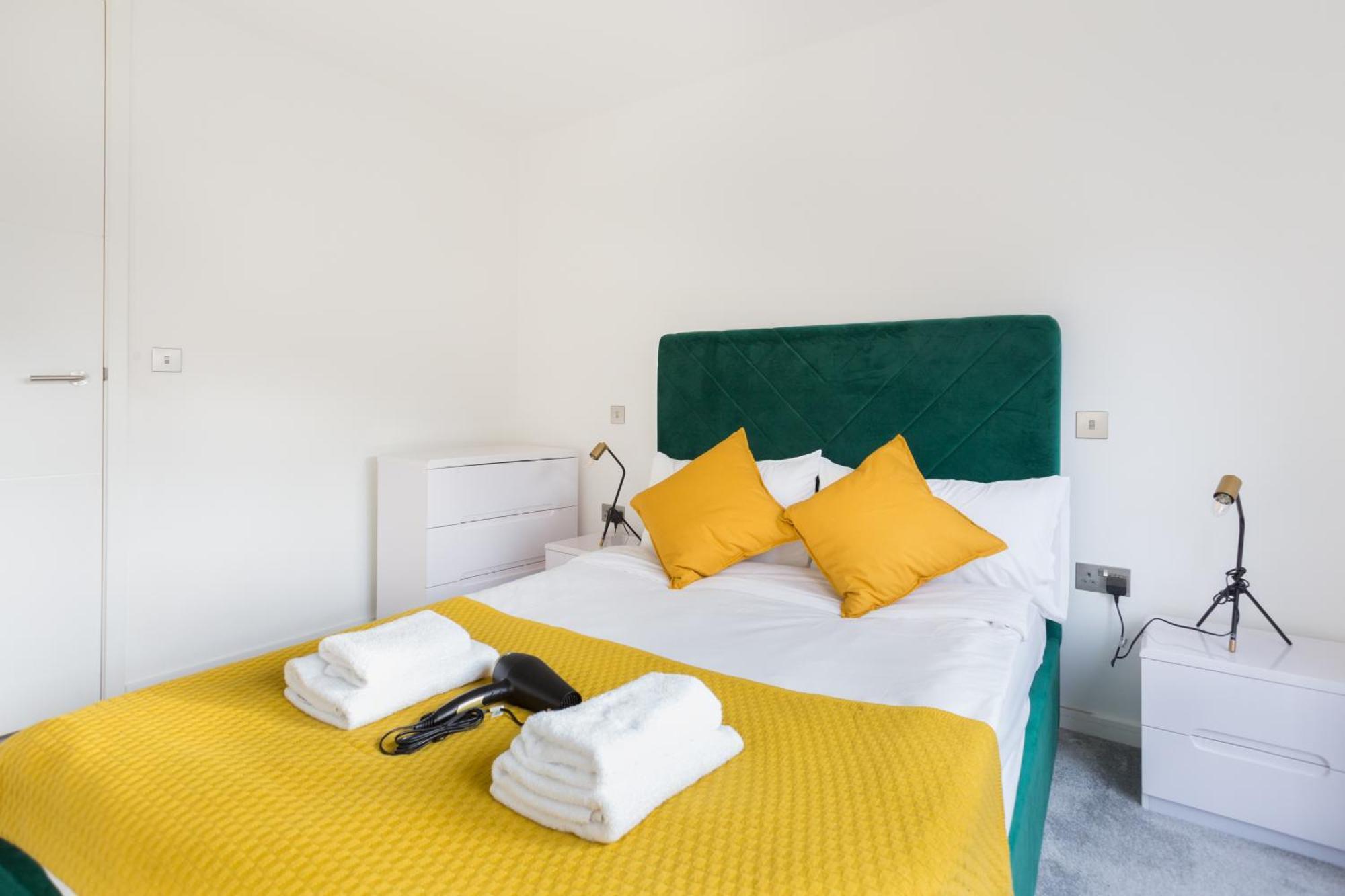 The Vale - Luxury Apartments ロンドン エクステリア 写真