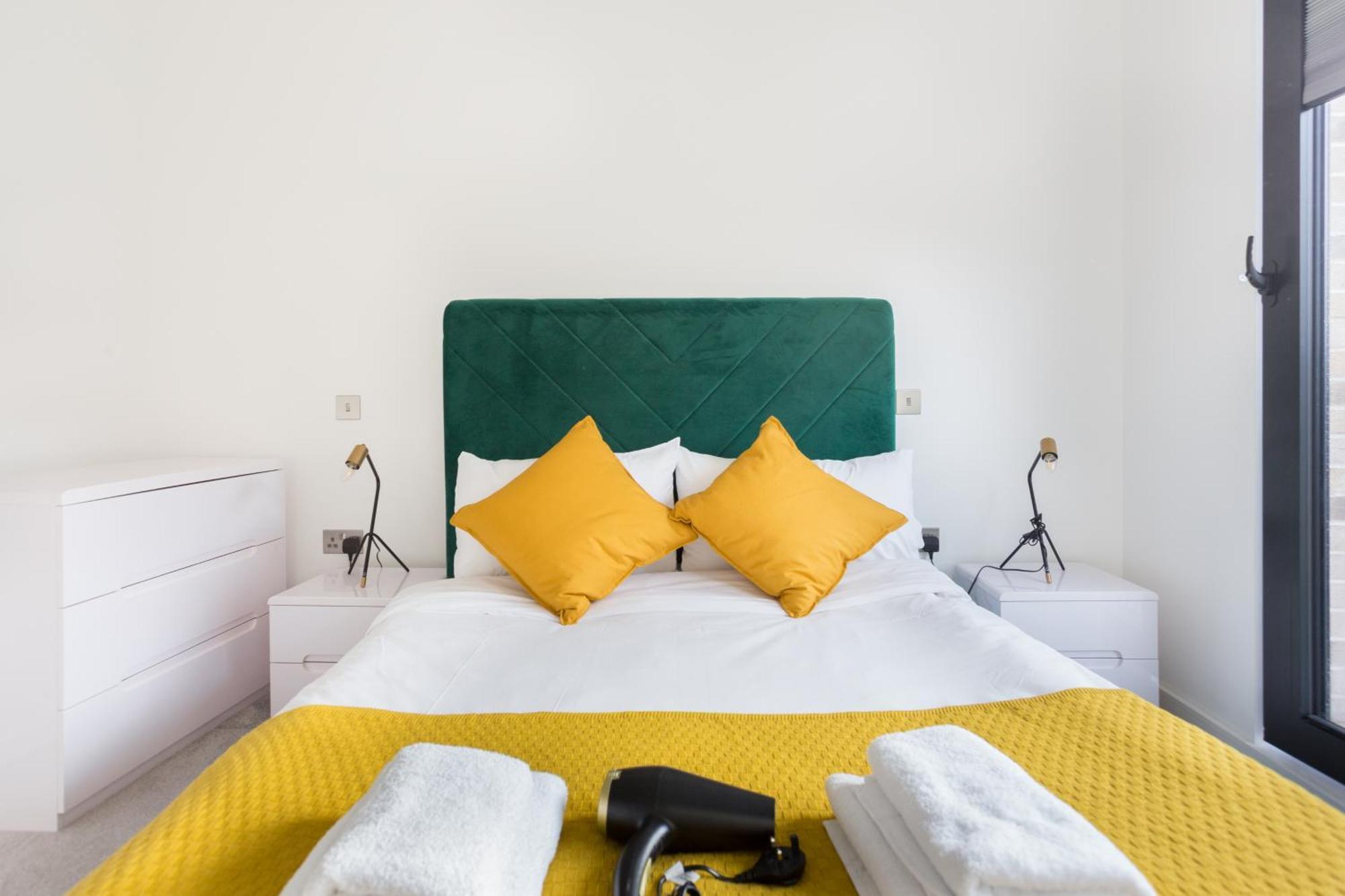 The Vale - Luxury Apartments ロンドン エクステリア 写真
