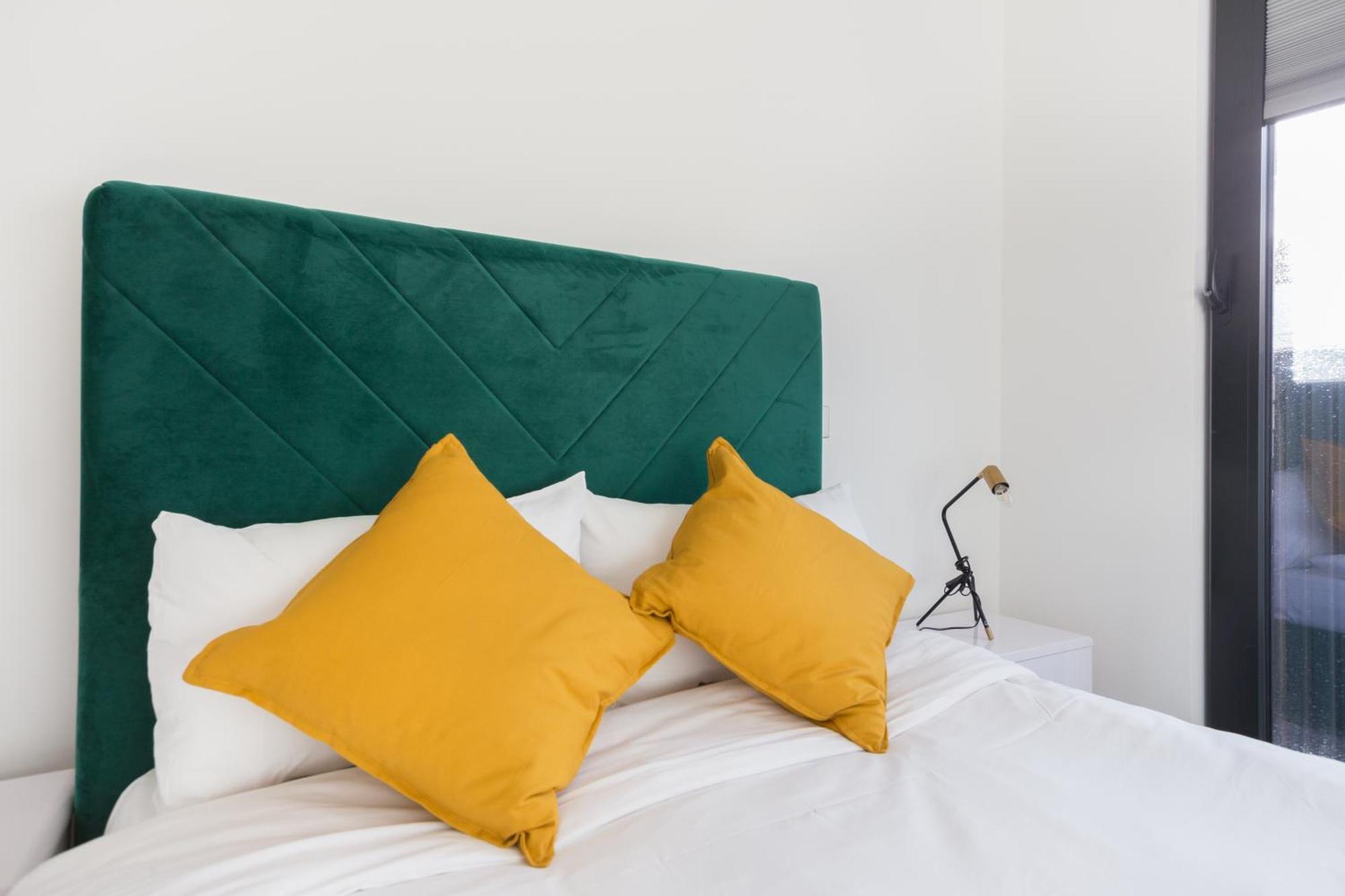 The Vale - Luxury Apartments ロンドン エクステリア 写真