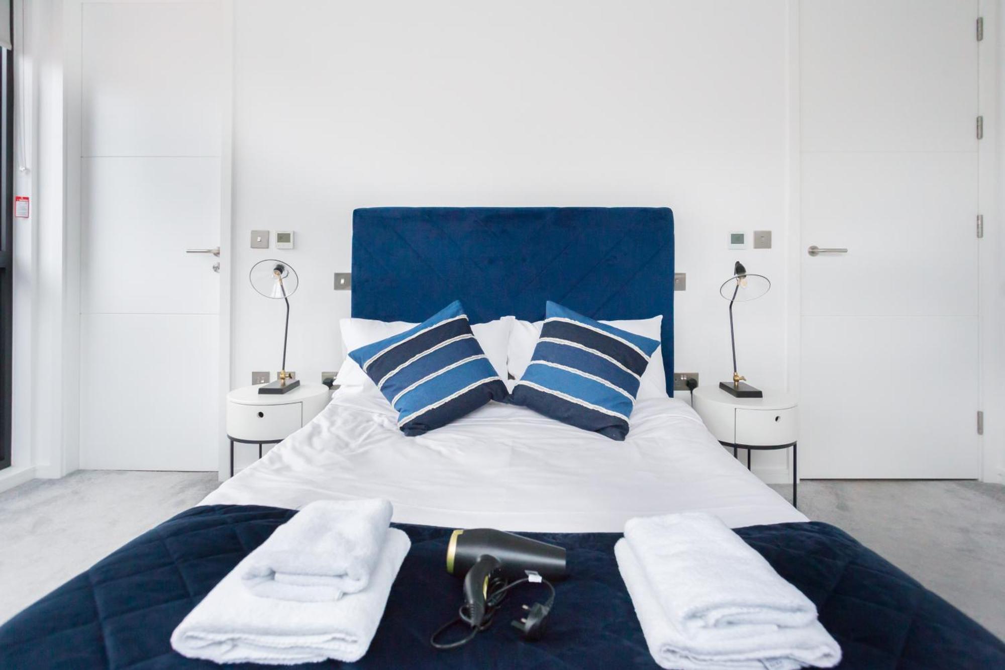 The Vale - Luxury Apartments ロンドン エクステリア 写真