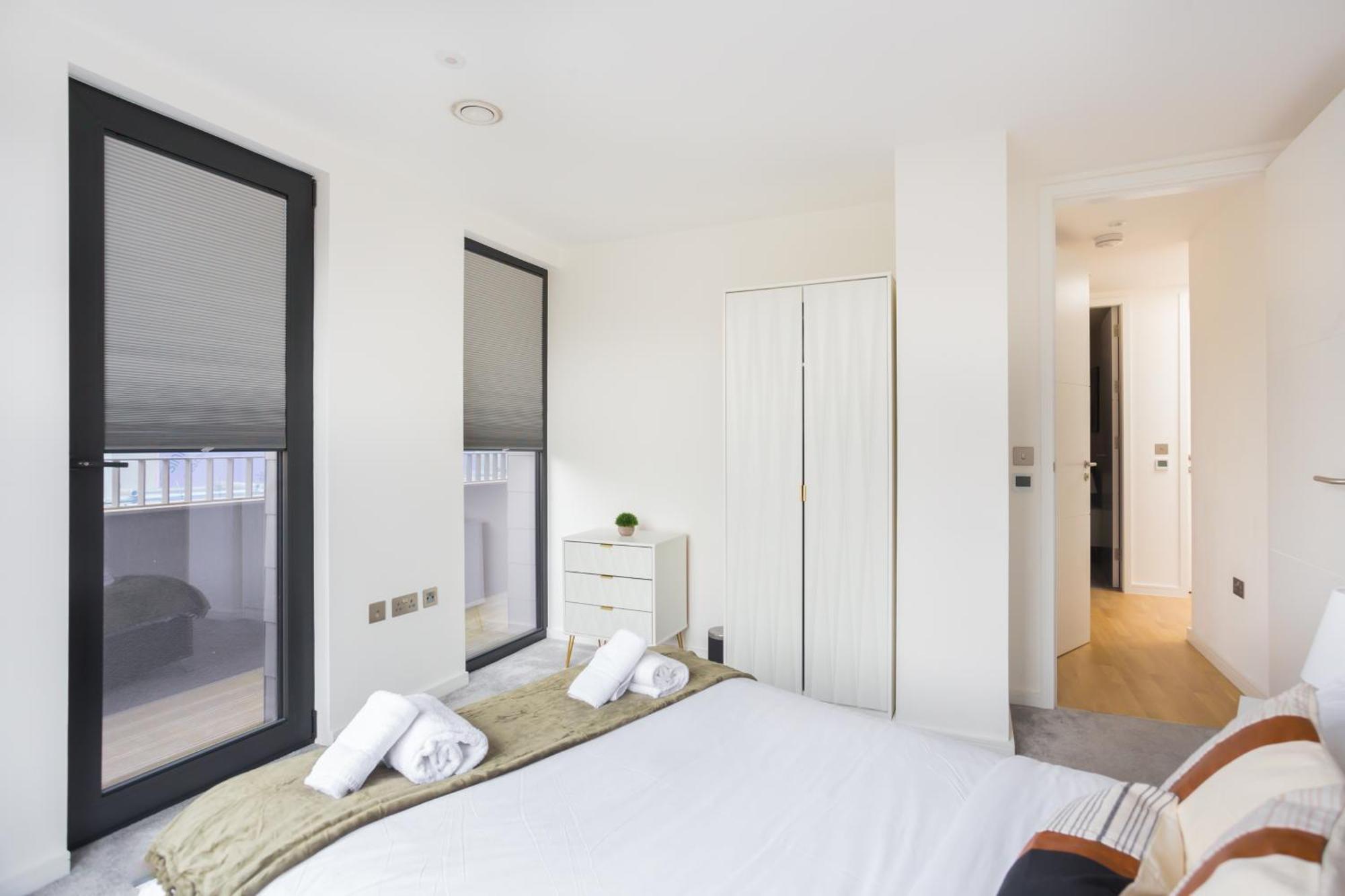The Vale - Luxury Apartments ロンドン エクステリア 写真