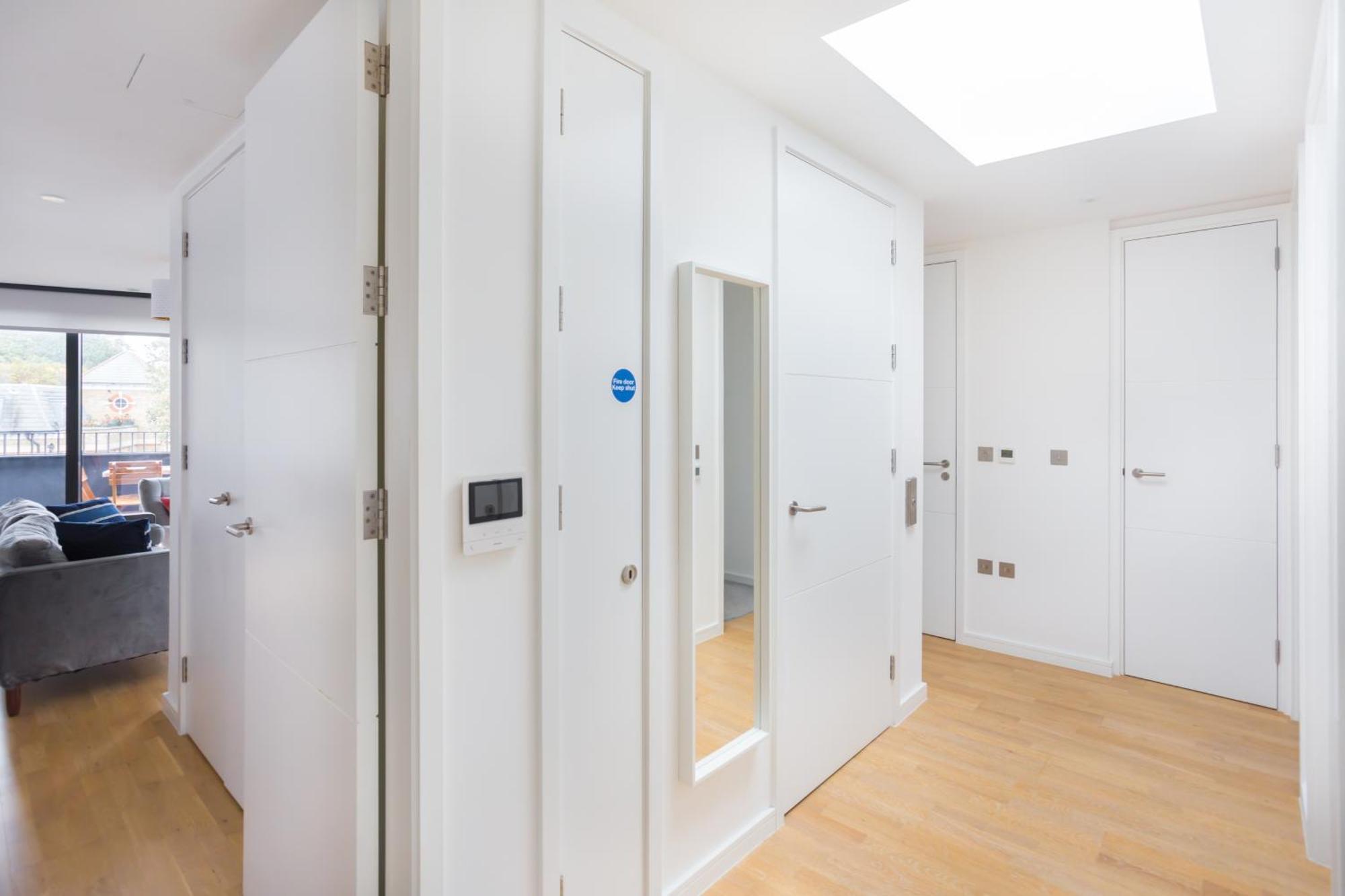 The Vale - Luxury Apartments ロンドン エクステリア 写真