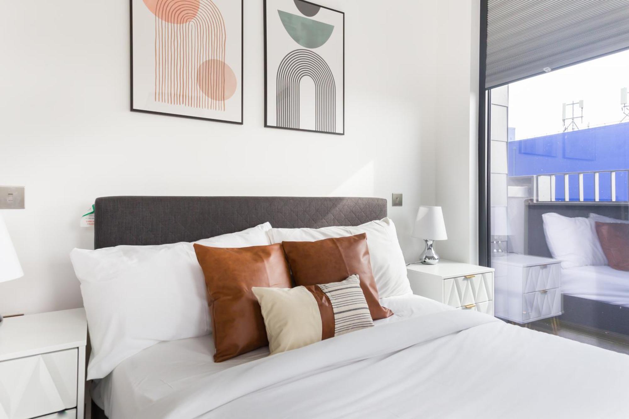 The Vale - Luxury Apartments ロンドン エクステリア 写真