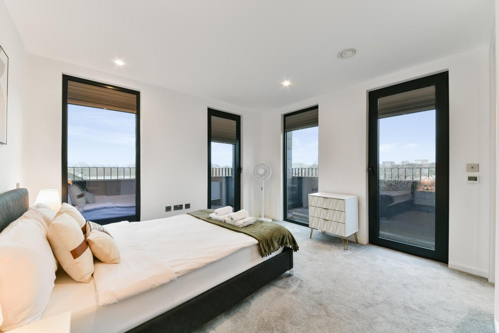 The Vale - Luxury Apartments ロンドン エクステリア 写真